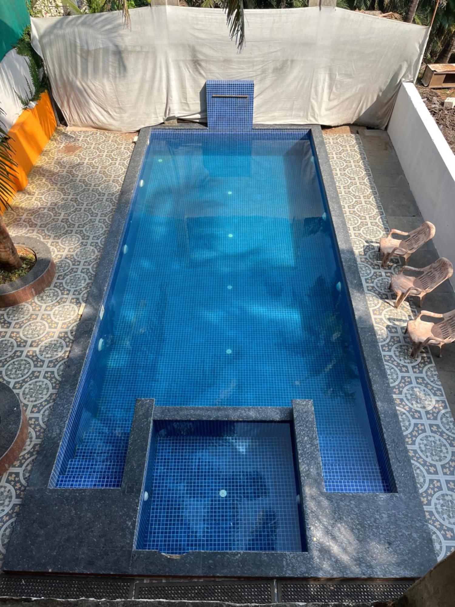 Aura Rooms & Swimming Pool, كالانغيُت المظهر الخارجي الصورة